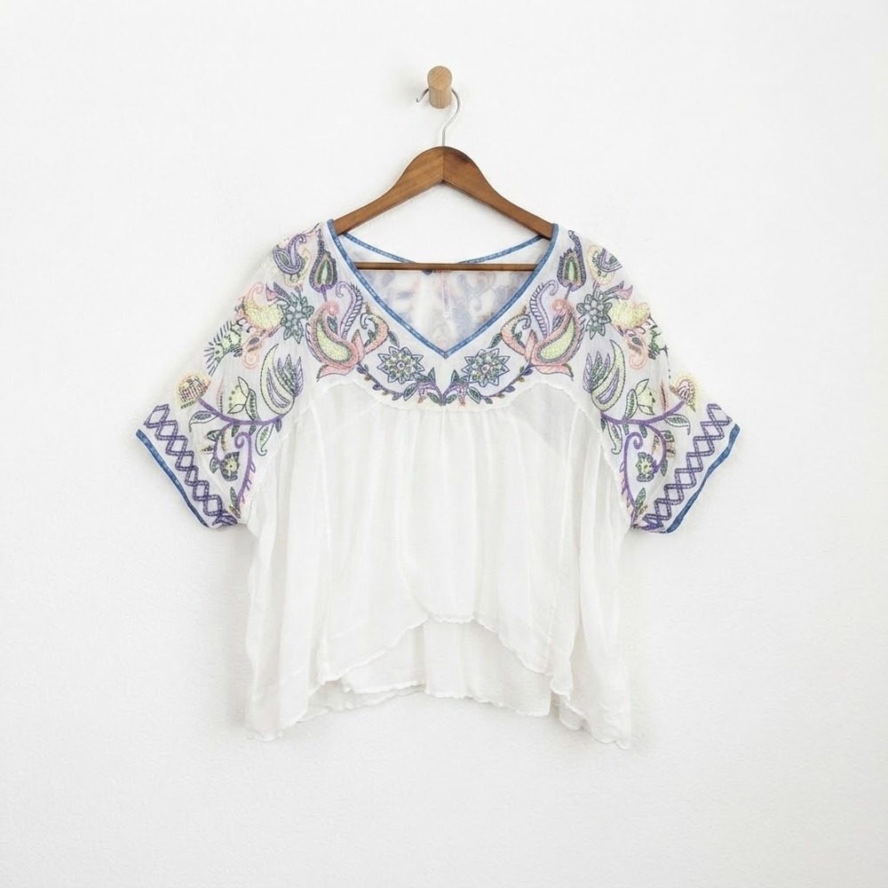 Free People XS White Embroidered Boho Gauze V-Neck Short Sleeve Peasant Top